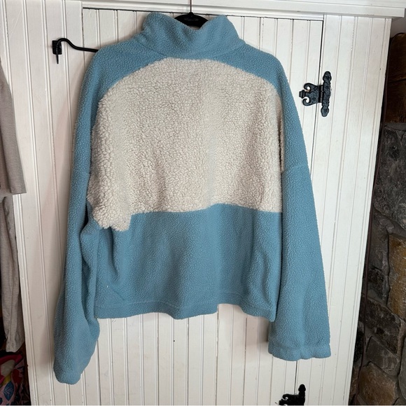 NWT Columbia Women’s Lodge Sherpa Pullover Stone Blue and dark stone size XXL - Picture 4 of 5